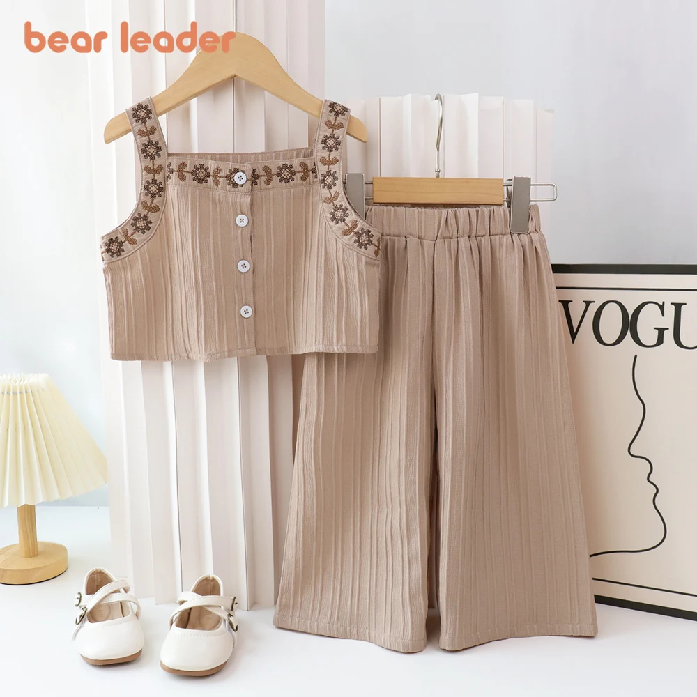 Bear Leader 2024 Summer New 3-7-year-old Girls\' Pants Set Two Piece Embroidered Strap Single breasted Wide Leg Pants for Girls