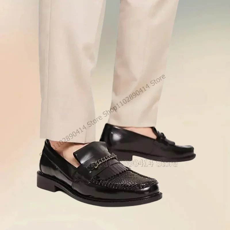 

Black Tassels Chain Decor Fish Scale Print Loafers Fashion Slip On Men Shoes Luxurious Handcraft Party Office Men Causal Shoes