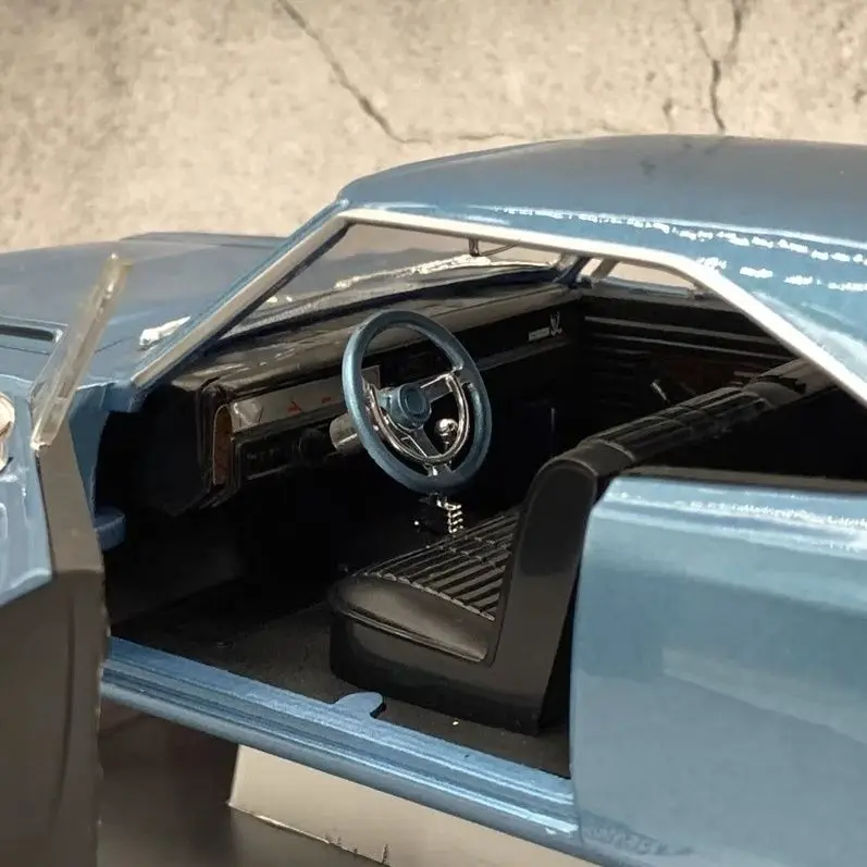 ERTL アントー 1/18 プリムス合金製カーモデル 1968年式プリムス・ロードランナー