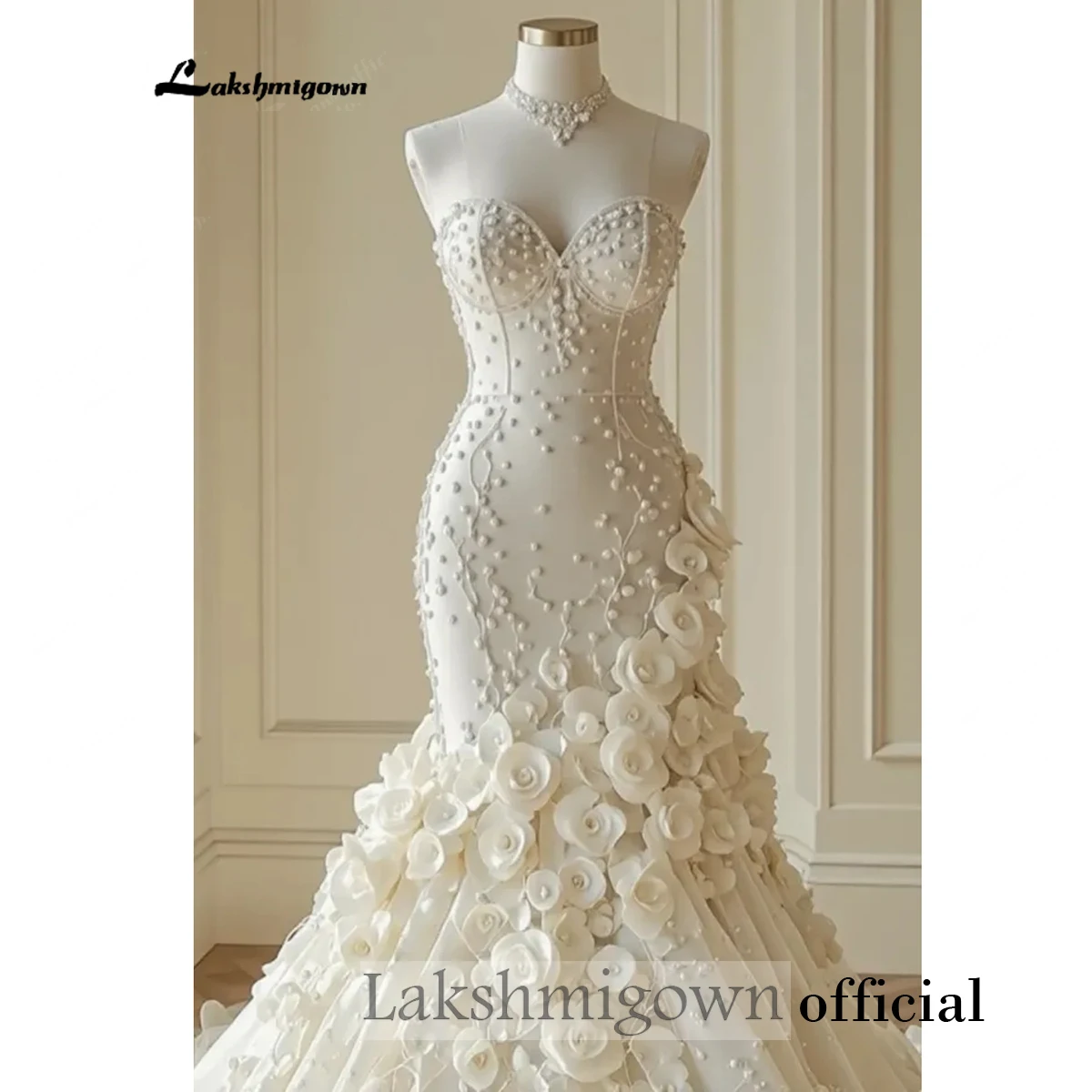Elegantes trägerloses 3D-Blumen-Meerjungfrauen-Hochzeitskleid mit handbestickten Perlen, Brautkleid mit Schnürkorsett-Rücken, individuell anpassbar. – Detail 5