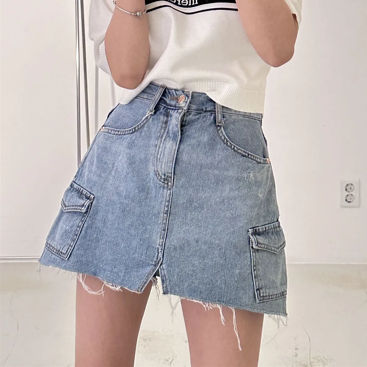 

High Waist Wide Leg Denim Jeans Women's Retro Washed Pockets Short Skirt Pants Deep And Light Colors Spring Summer