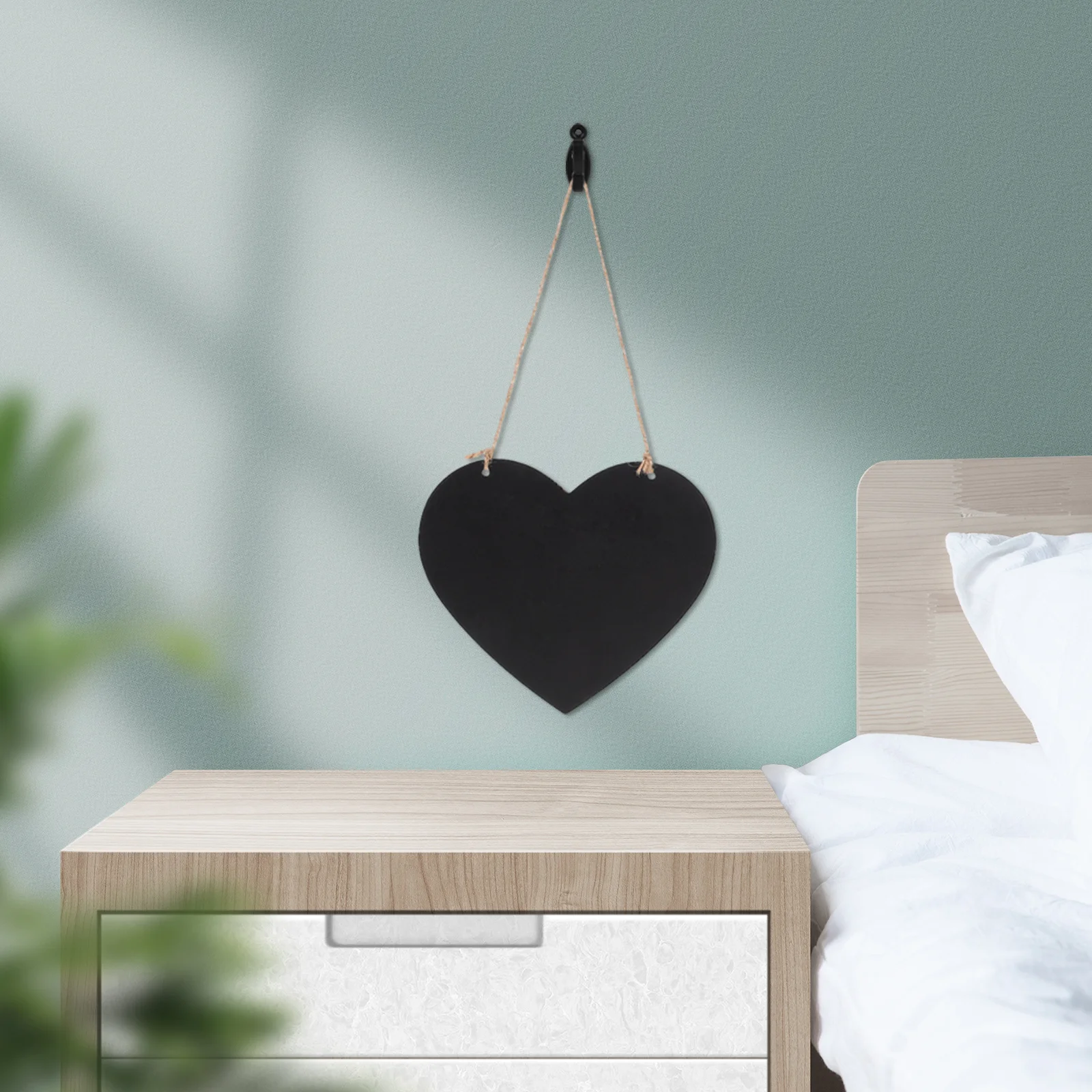 

2pcs Double Sided Heart Shaped Chalkboard Hanging Sign Small Blackboard Message Board For Home Garden Wedding Party Decor Mini