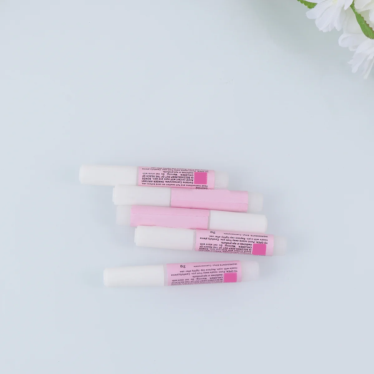 8 pezzi di colla per nail art, mini adesivo a tenuta forte per punte finte, decorazioni per strass per unghie, applicazione rapida, perfetta per l'uso domestico