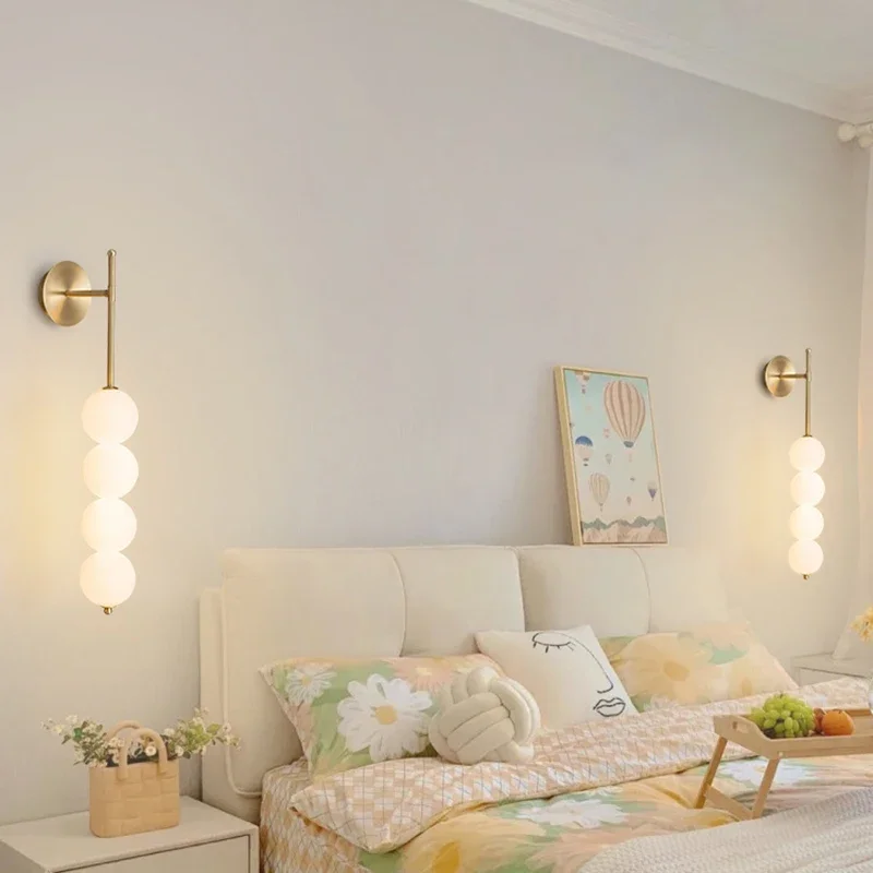 Lampada da parete nordica con zucca a vento minimalista LED luce bianca lattea per soggiorno studio camera da letto comodino decorazione della casa