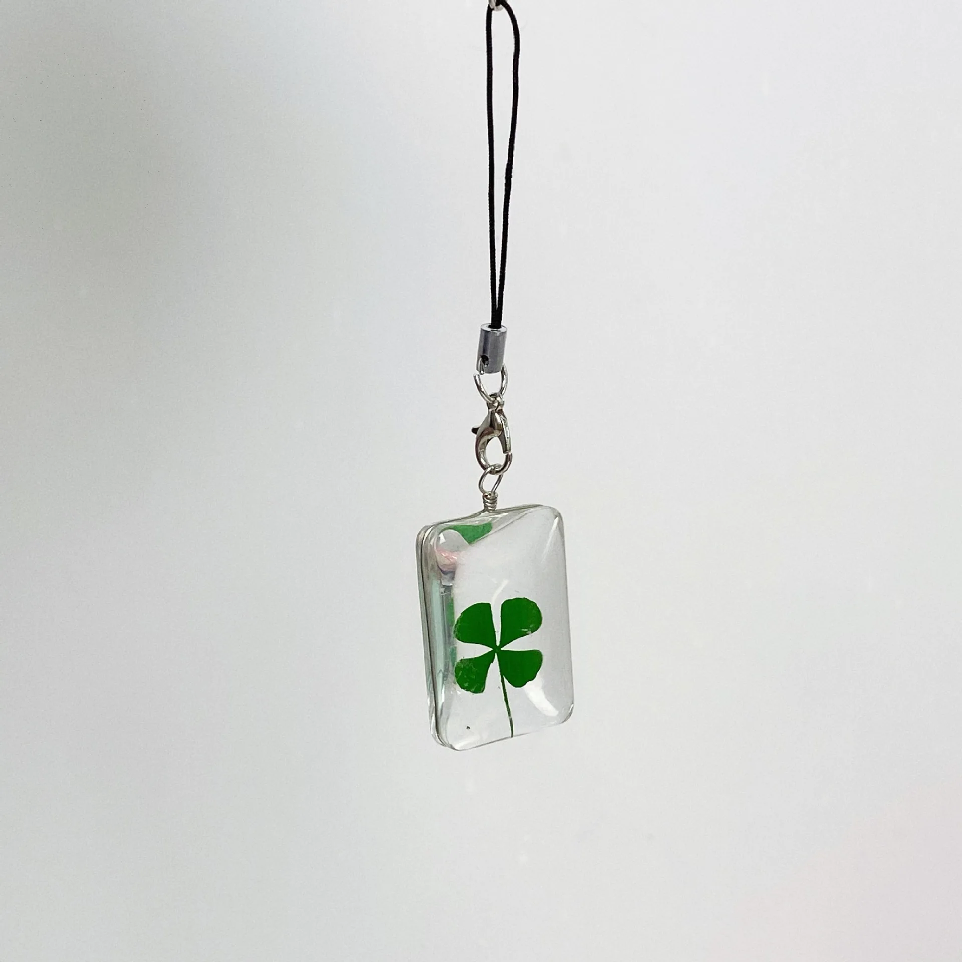 Green Lucky Four Leaf Clover Keychain Lucky Clover Phone Lanyard Glass Pendant Keyring Accessories Gifts