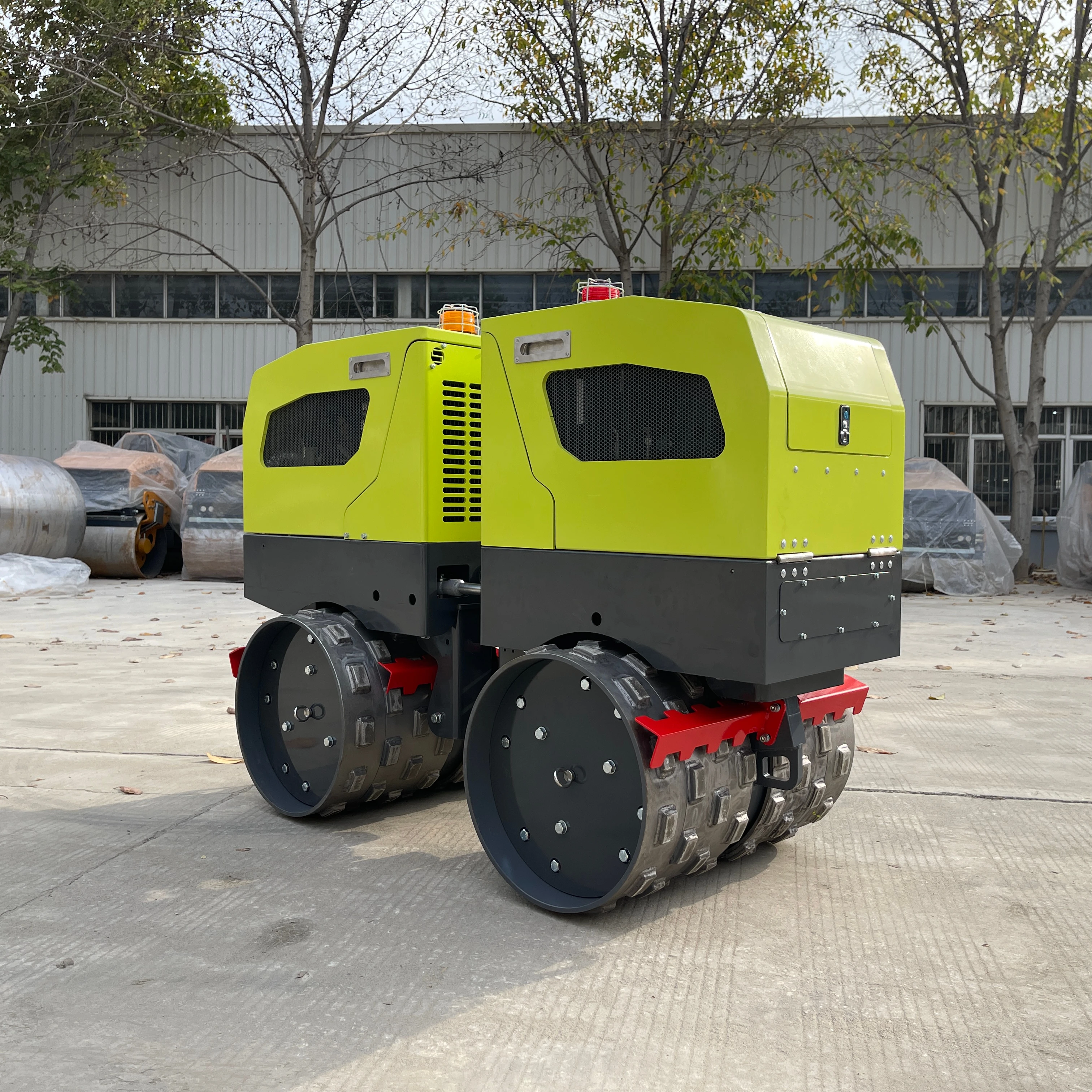 Remote Control Trench Roller 1.8 Ton Asphalt Vibrating 17.8kw Dual Drum Vibratory 330 kg 1 Ton Road Roller Rodillo Compactador