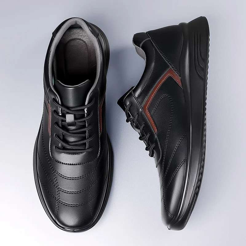 Deri Golf ayakkabıları erkekler için açık erkek düz yumuşak moda Sneakers su geçirmez rahat spor adam Golf ayakkabıları