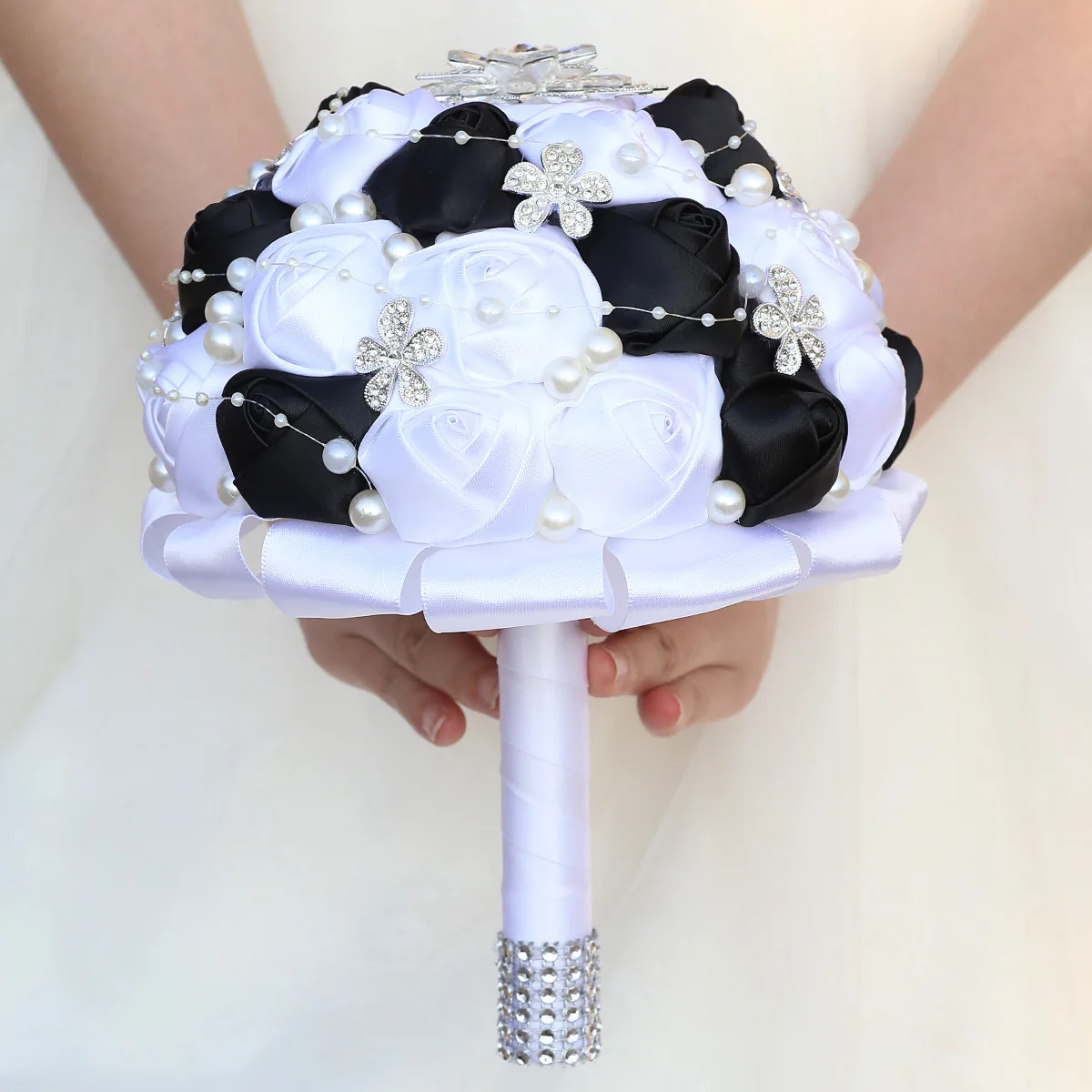 

1 шт./лот черно-белый свадебный цветок невесты с бриллиантом для свадебной вечеринки