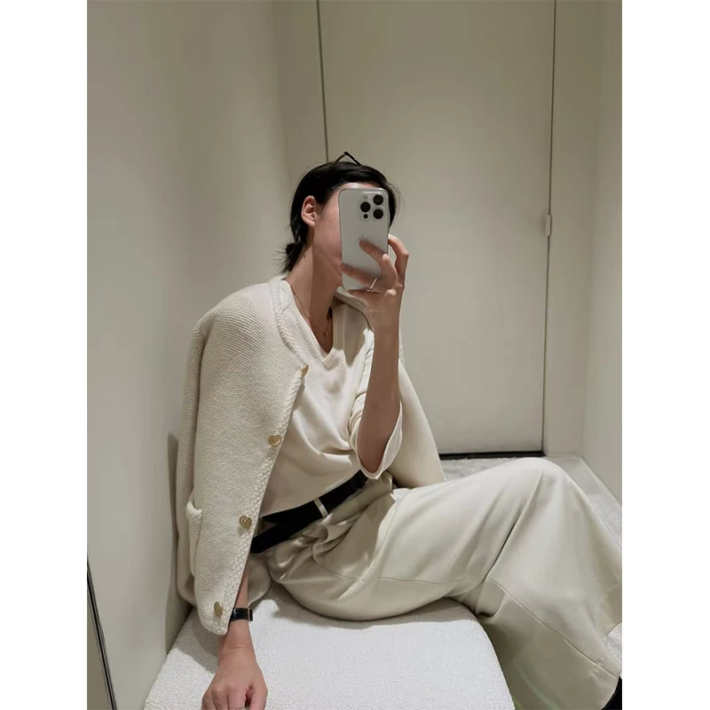 

Elegant Cropped Knitted Cardigan Women Vintage Black Sweater Outerwears Korean Long Sleeve Knitwears Winter Pockets Jumpers New