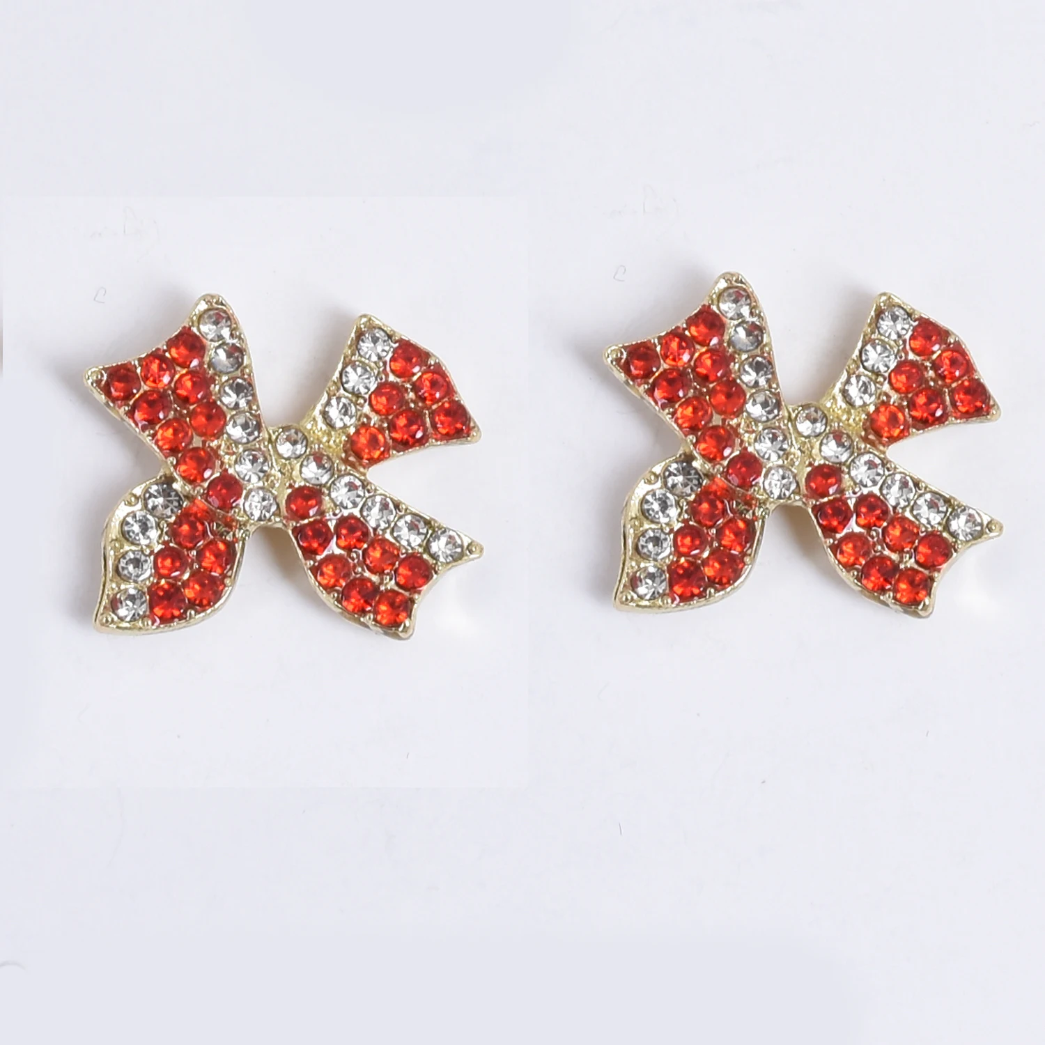 Pendientes de tuerca de diamantes superflash exquisitos, pendientes de niña con lazo rojo, todo con luz de lujo, retro japonés y coreano