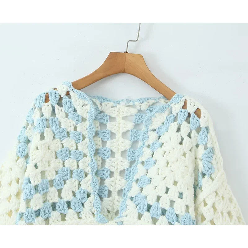 2025 Nuovo maglione scozzese fatto a mano all'uncinetto floreale per le donne Manica lunga O collo anteriore con lacci Boho Cardigan Cappotto autunno inverno