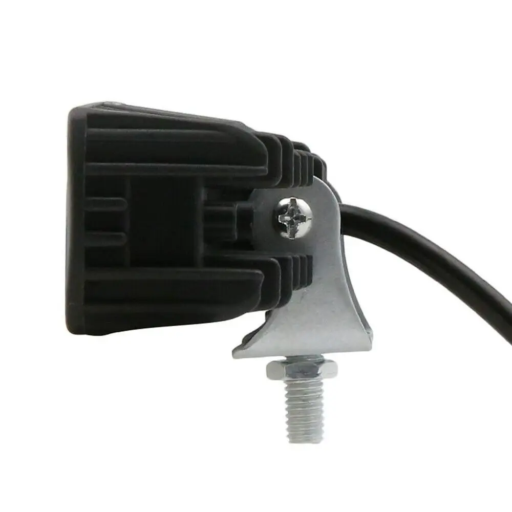 مصابيح أمامية عملية 18 وات 6 مصابيح LED عالية السطوع مصباح قيادة 6500K-7500K مقاوم للماء ضوء عمل السيارة