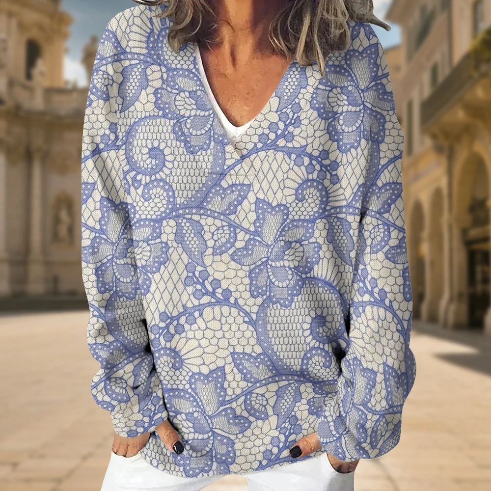 

Женская толстовка с v-образным вырезом и кружевным принтом, элегантный синий цветочный узор на кремовой основе, мягкий пуловер в стиле ретро, европейская эстетика
