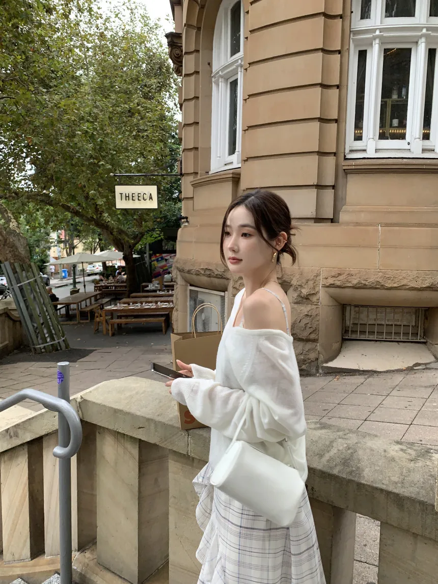 Vestido largo de verano de 2 colores para mujer, vestido de tirantes finos con volantes irregulares para vacaciones de estilo francés para mujer (cs2815)