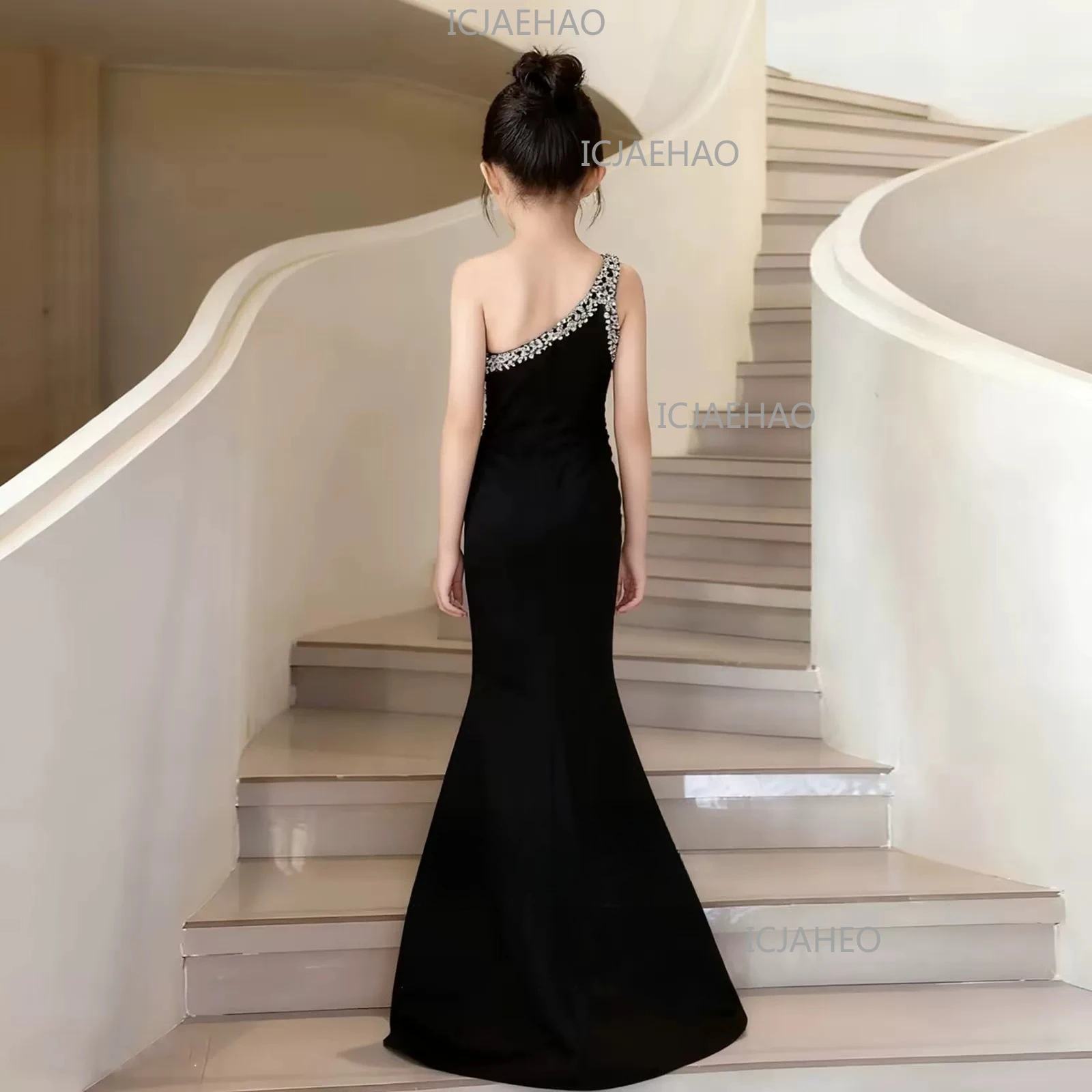 Girls Mermaid Evening Gown, Slim‑Fit Latin Catwalk Piano Outfit, Heavy‑Craft Western‑Style Black One‑Shoulder Host Kids Dress