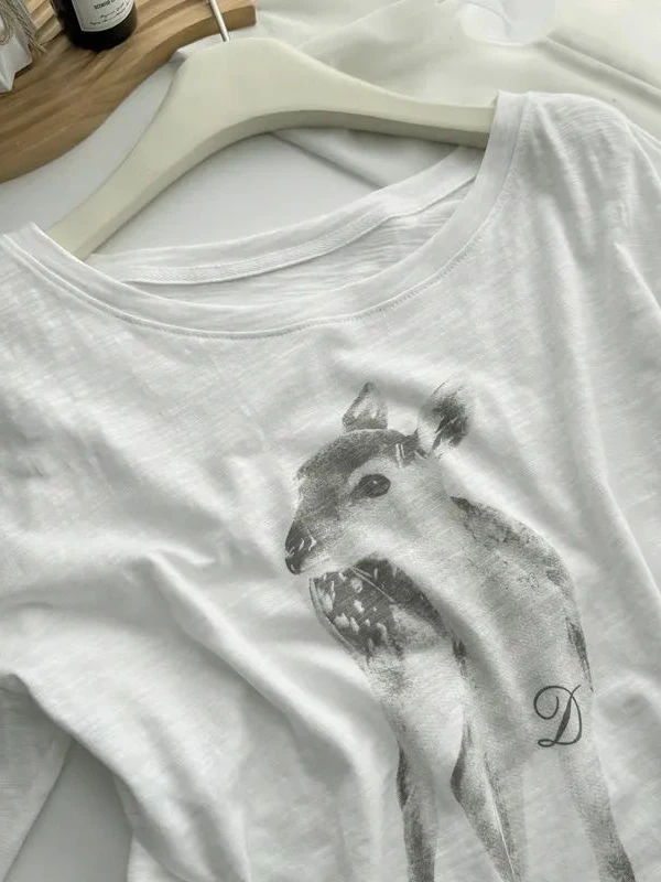 الغزلان طباعة رقيقة طويلة الأكمام تي شيرت امرأة الخريف س الرقبة انظر من خلال مثير التي شيرت الإناث الحلو لطيف الحيوان نمط القطن تيز