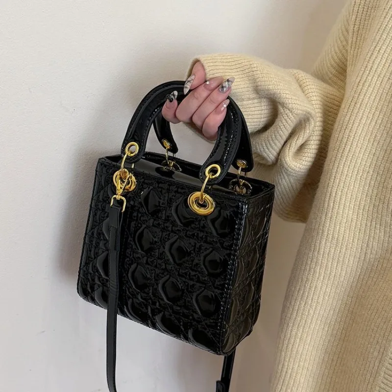 Torba damska na jedno ramię, elegancka, unikatowa, do noszenia na co dzień, w stylu uniwersyteckim, olśniewająca, luksusowa, urocza, nowoczesna, dla kobiet z wzrokiem prezbiopijnym.