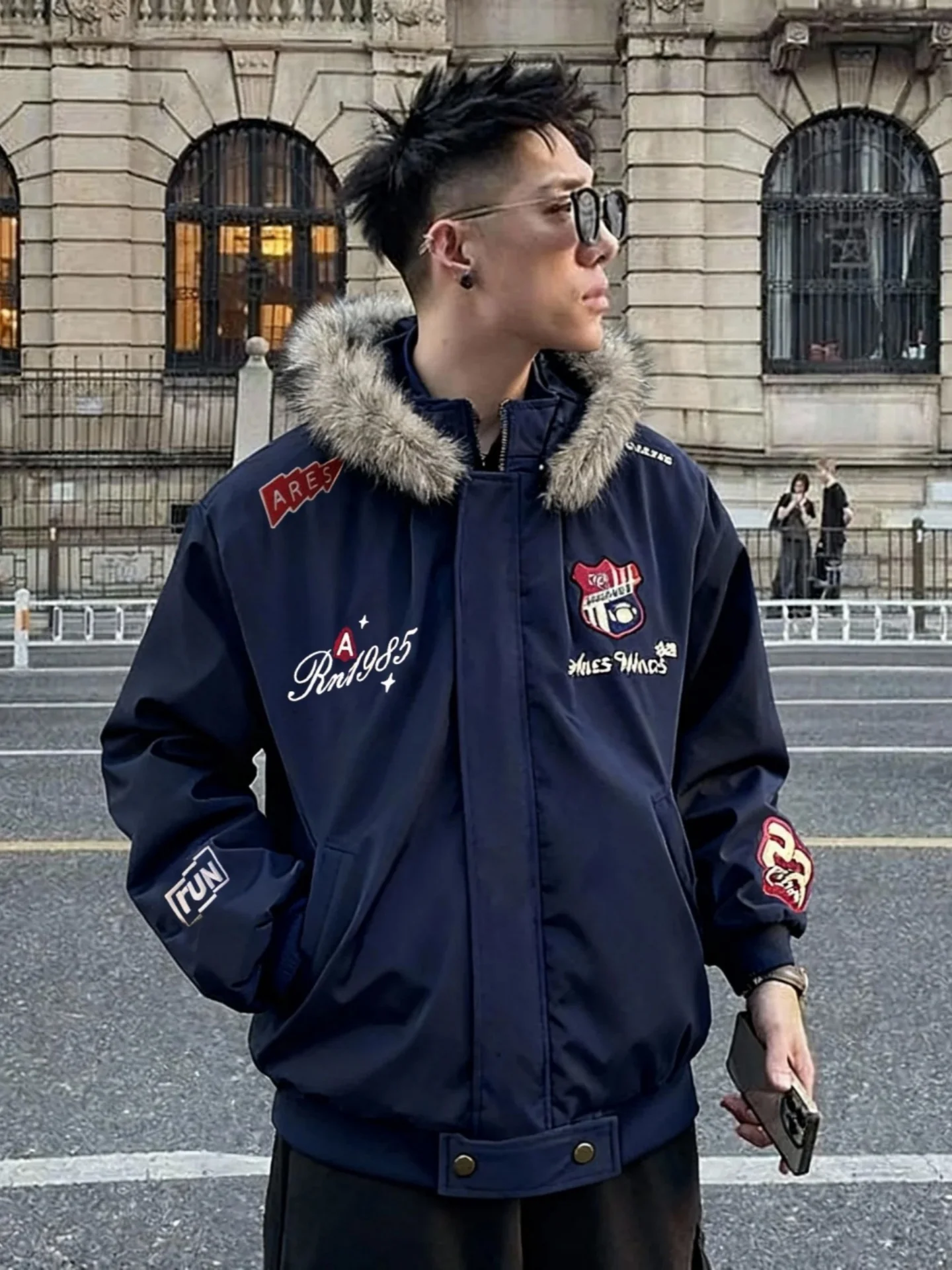 

Утепленная хлопковая куртка-парка мужская зимняя с вышивкой, на пуху, на молнии, с капюшоном, повседневная верхняя одежда