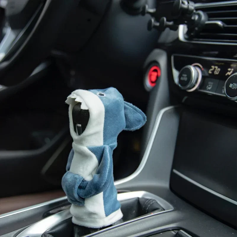 Shark Car Gear Shift Cover maniglia manuale divertente Gearshift maglione Cartoon pomello del cambio vestiti accessori interni Auto