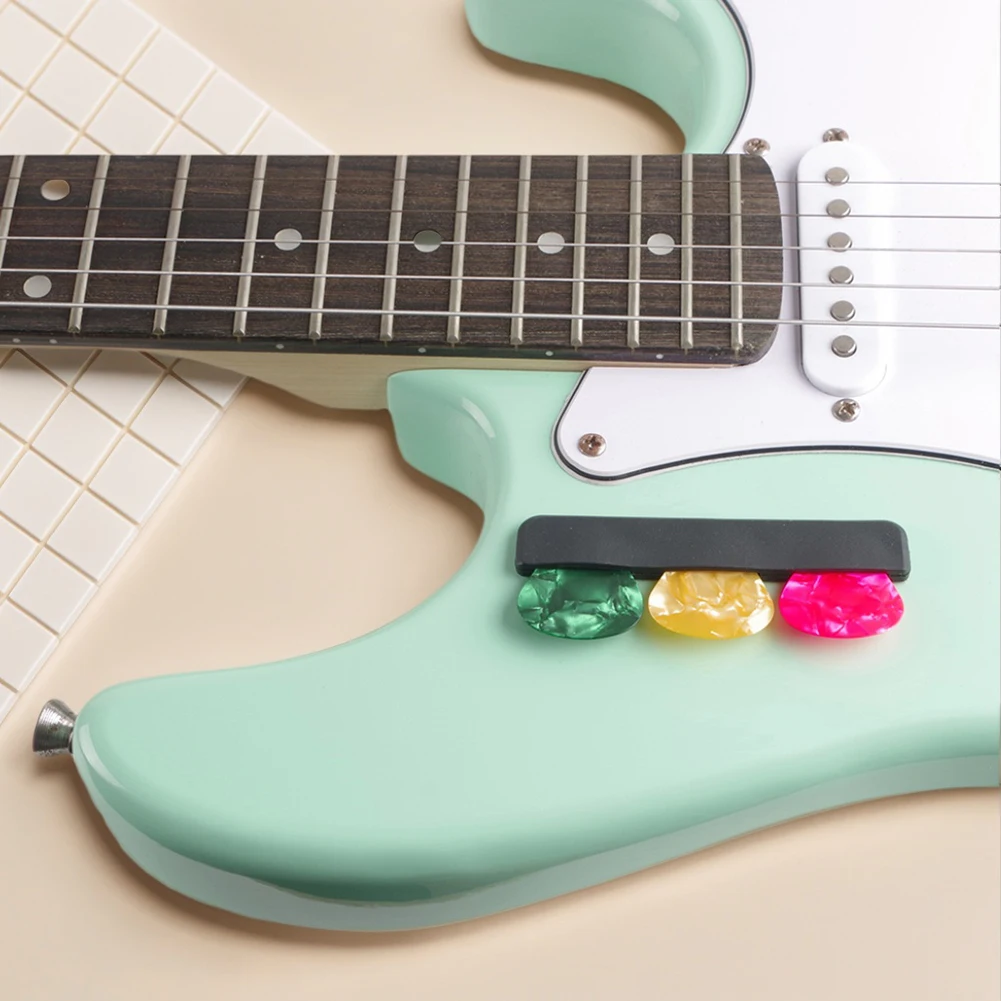 ギターピック収納ホルダー自己粘着ゴムギターピッククリップ耐摩耗性ポータブルピックピックケース0.46-1.5mmピック用