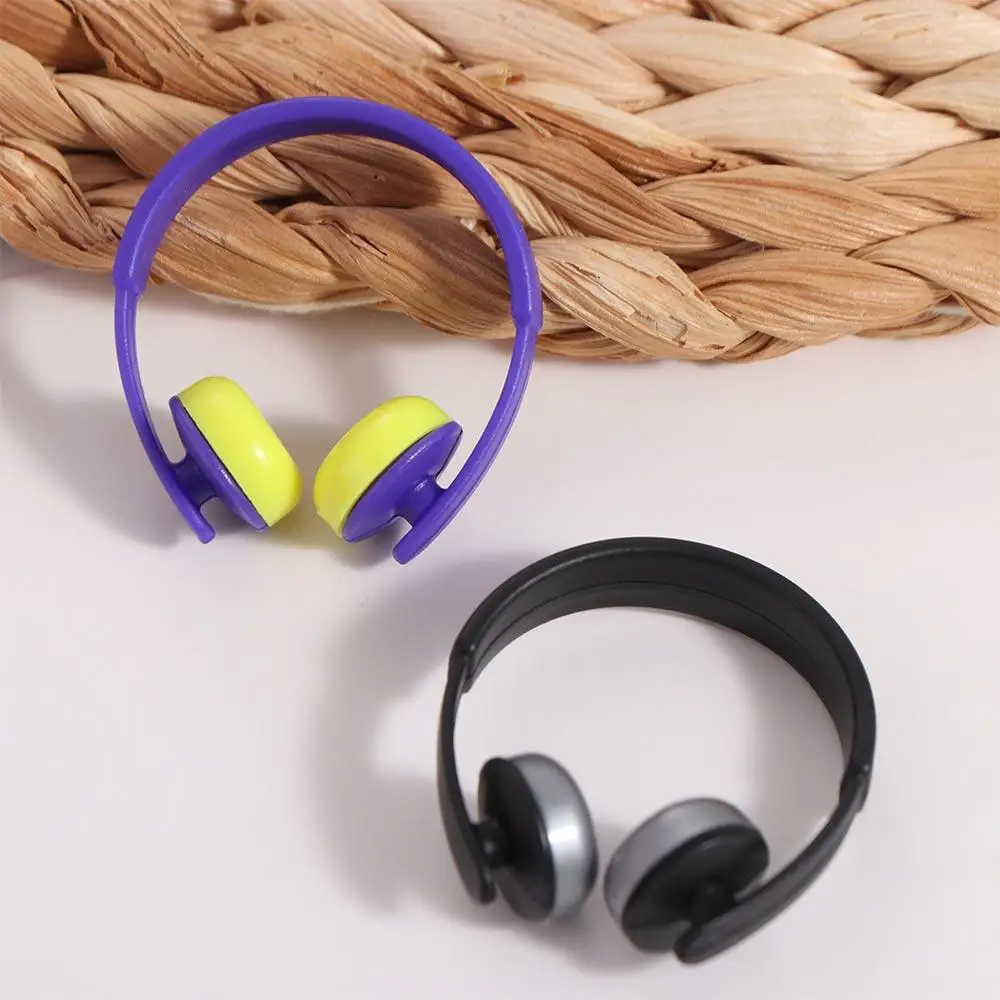 Dollhouse Props Miniature Headset Model Simulation Model Dollhouse Headphone Model Plastic 3.8cm Doll Headset Toy Girl's Toy