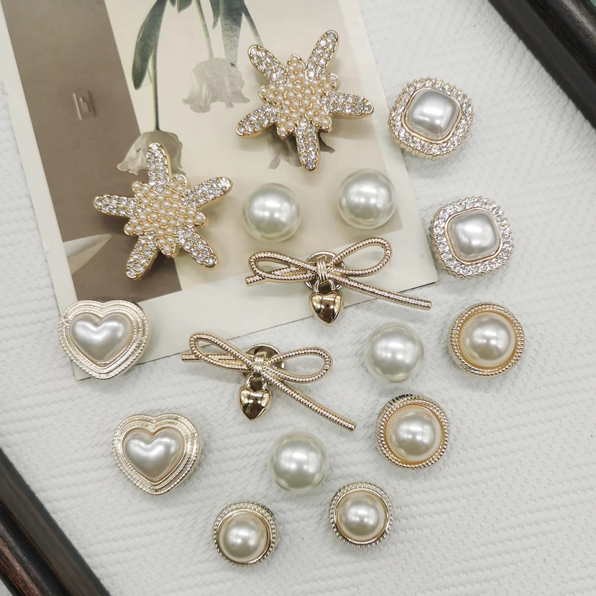 16PCS Bowtie Heart Shaped Shoe Charms DIY Accessories Bling Star Clog Shoes Buckles Decorations Removable Shoe Clips Ornaments