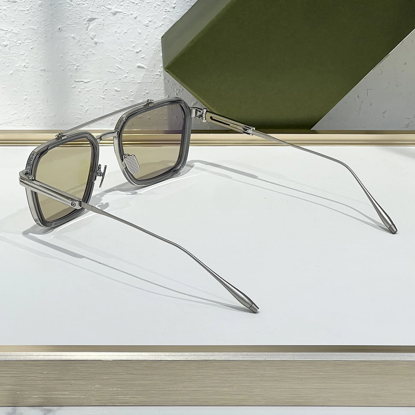 AKS507 النمط الياباني الحرفية المعدنية مربع مصمم رجال الأعمال النظارات الشمسية واقية من الشمس عطلة القيادة في الهواء الطلق النساء النظارات الشمسية