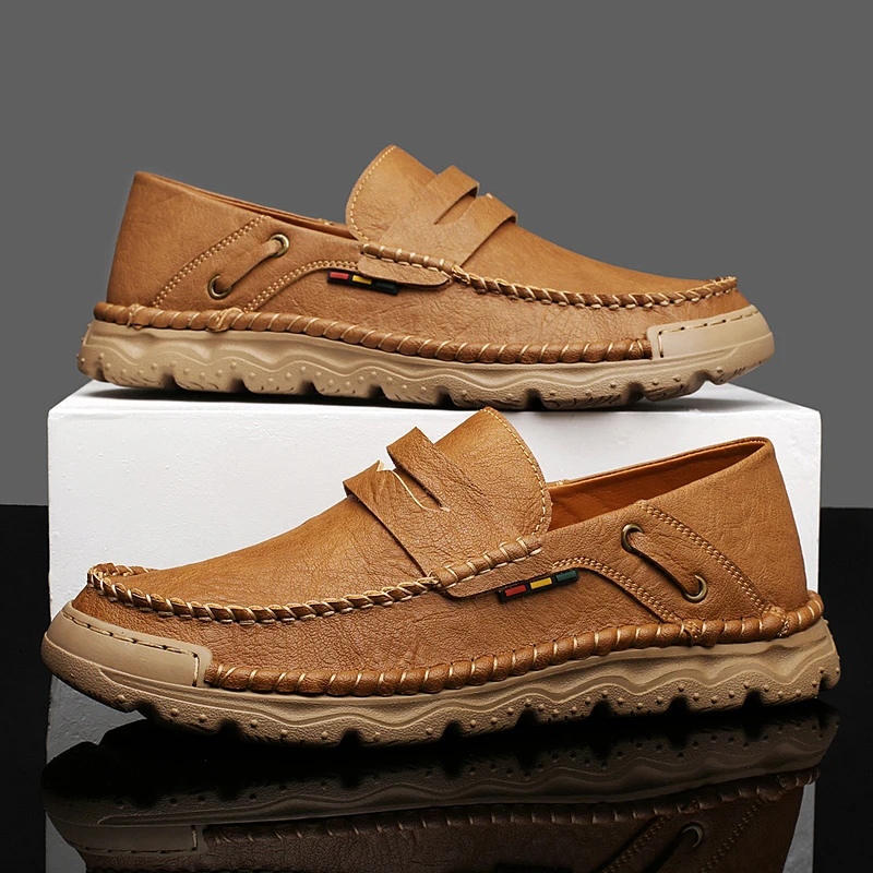 

Autumn New Men Casual Loafers Breathable Non Slip Soft Sole Wear-resistant High-end Lightweight Handmade Shoes