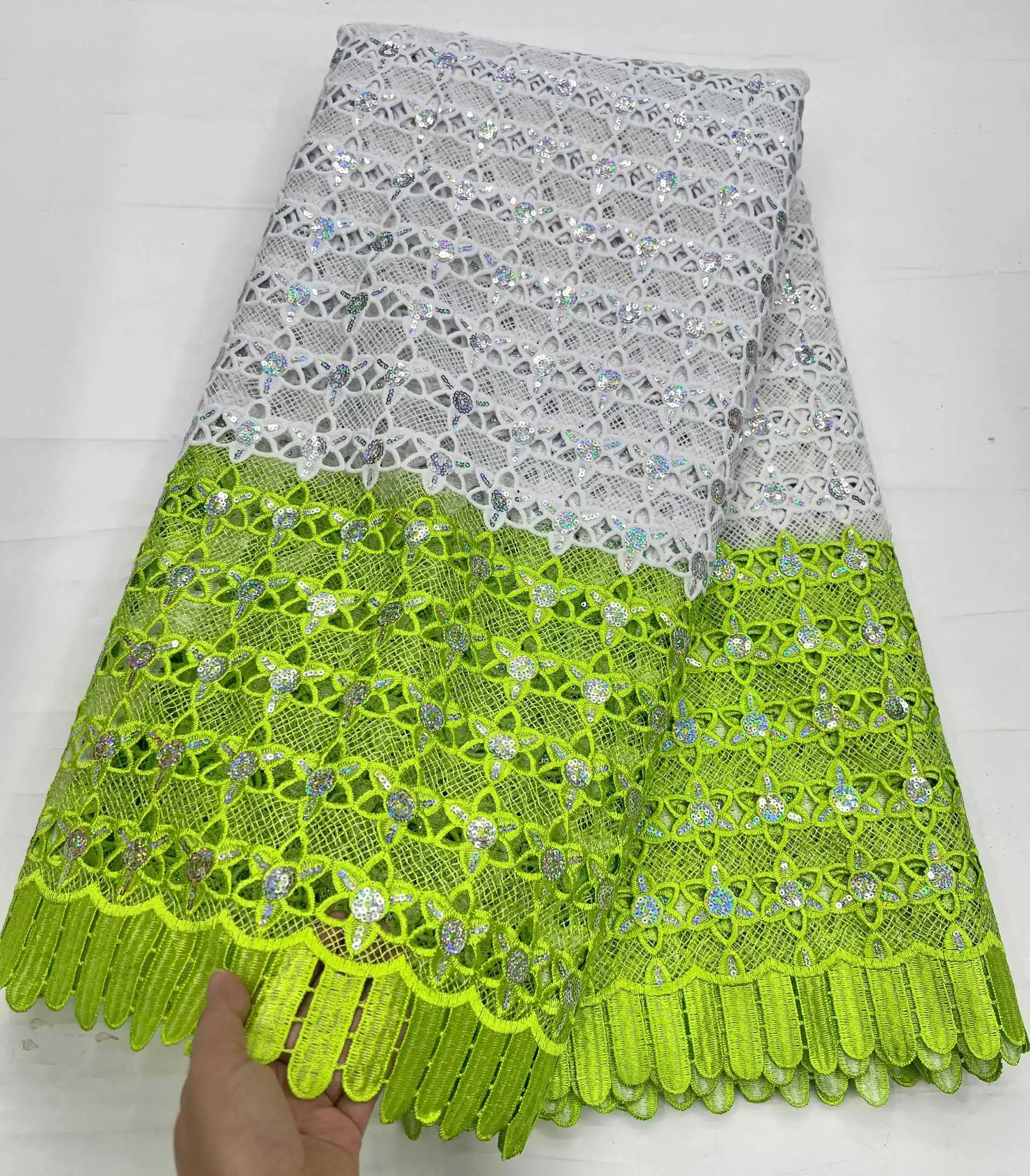 

Latest 2025 African Nigerian France Hot Sale Guipure Lace Fabric With Sequins High End for Bride Wedding Party Sew Dresses