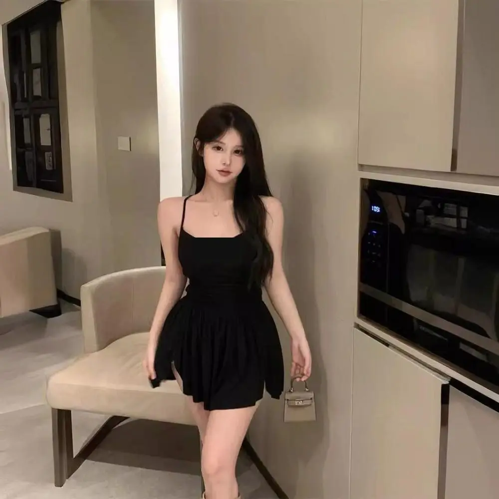 

Miniature Figure Mini Black Dress Cross Backless Chic Design Strapless Gown Slimming Cut Pure Desirable Hepburn Style Dress