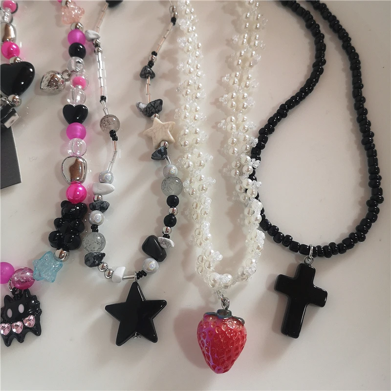 Goth akrylowy kwiat gwiazda truskawka wisiorek perła koralik Choker naszyjnik Vintage estetyczne śliczne kobiety biżuteria EMO Y2K akcesoria — zdjęcie 4