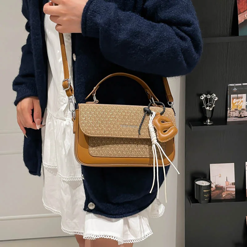 

2025 Fall Winter Minimalist Small Square Bag for Women Unique Shoulder Purse Vintage Style Crossbody Bag for Daily Use
