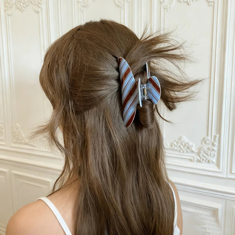 Nowa Seria Retro Niebiesko-Brązowe Paski Akrylowe Klipsy do Włosów Jesienno-Zimowe Modne Spinki dla Kobiet i Dziewcząt Akcesoria do Włosów
