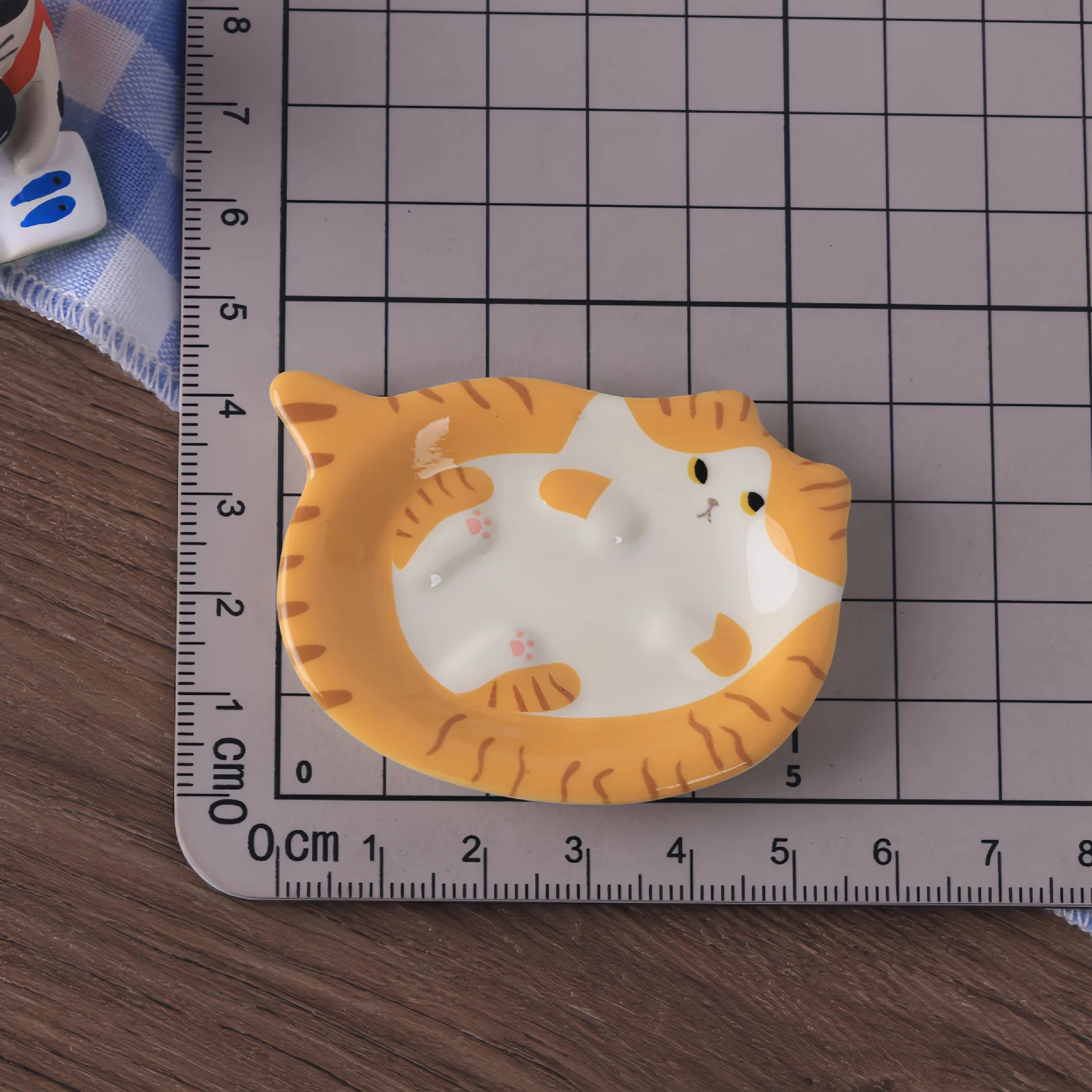 100pcs Kawaii Simulation Cartoon Cat Nest Dinner Plate Resin DIY Tabletop Ornament Keychain Pendant Jewelry Decor