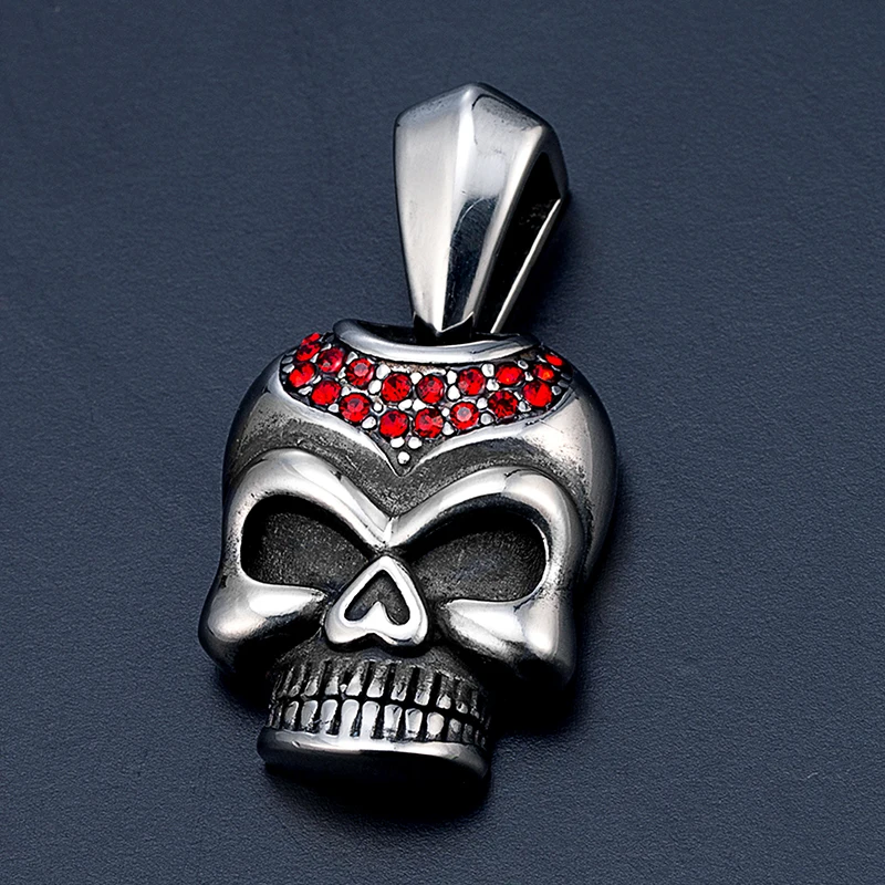 Nordic Viking Pendant Saint Warrior Archangel Pendant Necklace Men British Knight Shield Punk Pendant Game Peripheral Badge hot
