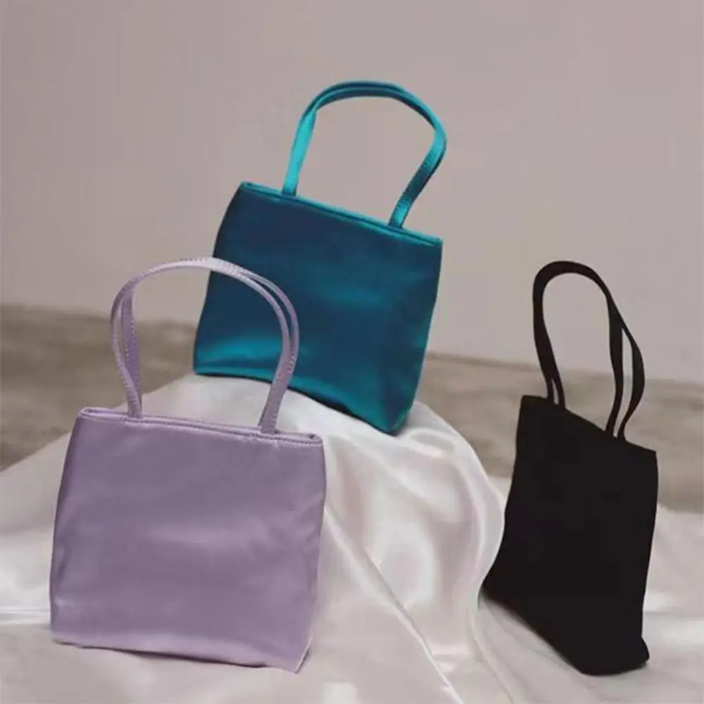 

Korean Satin Underarm Bag Solid color Simple Design Vintage Handbag Versatile Shopping Bag Women's Fashion