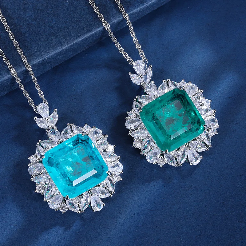 

Jewelry with copper base gold plating, imitation emerald Paraiba square 18*18, elegant and luxurious pendant necklace
