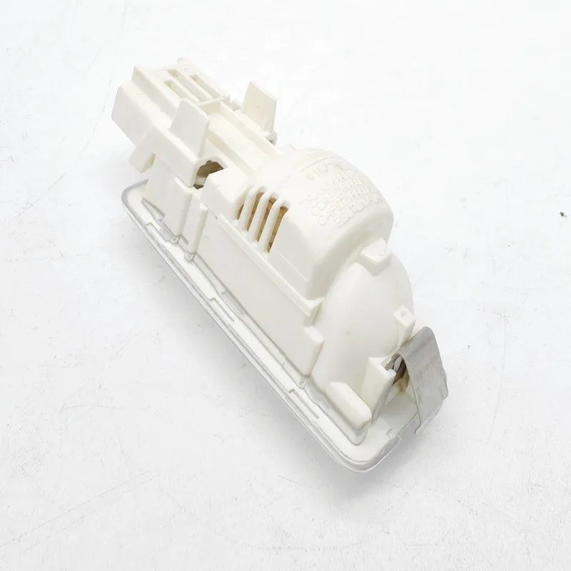 Suitable for Peugeot 3008 307 308CC 308SW 407 5008 Citroen C4 Picasso Second Generation Reading Light 6362P1 Card Reader