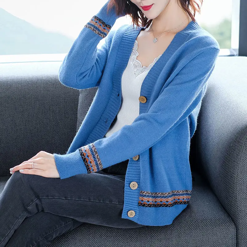 2024 New Autumn And Winter Women's Fashion Knitted Cardigan Women's Outer Wear Top Sweater Long Sleeve T-shirt Coat