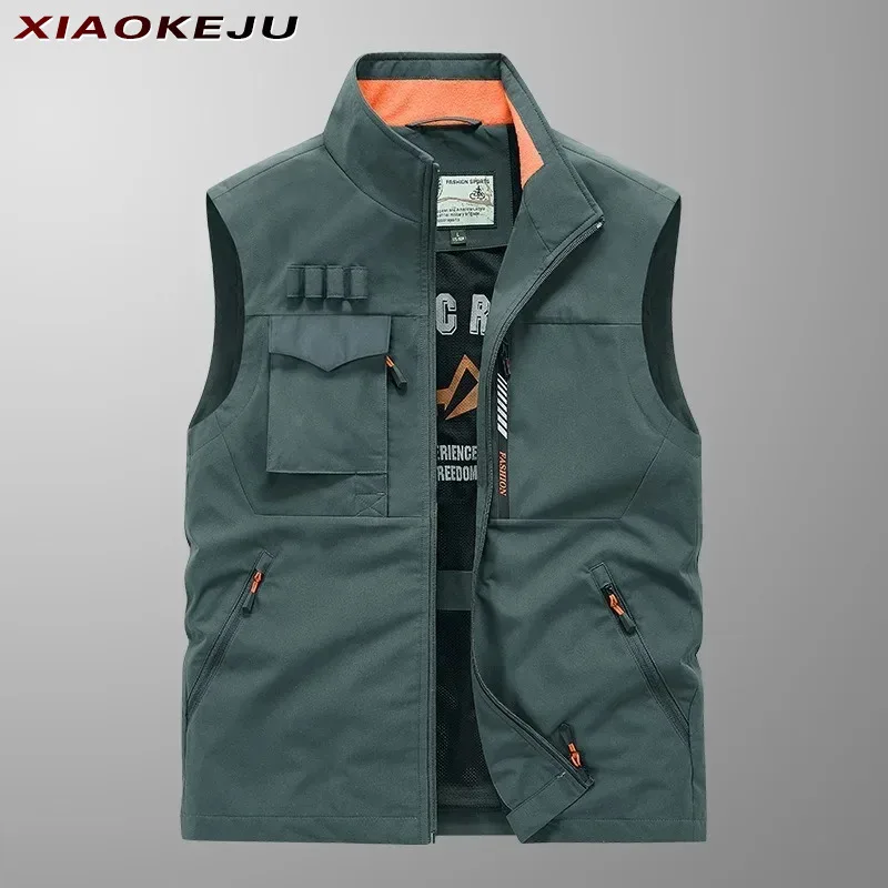 

Work Hunting Vest Fashion Embroidered Large Size Men's New Sets Sleeveless Jacket Multi-pockets Leather Vests Leisure Tactical