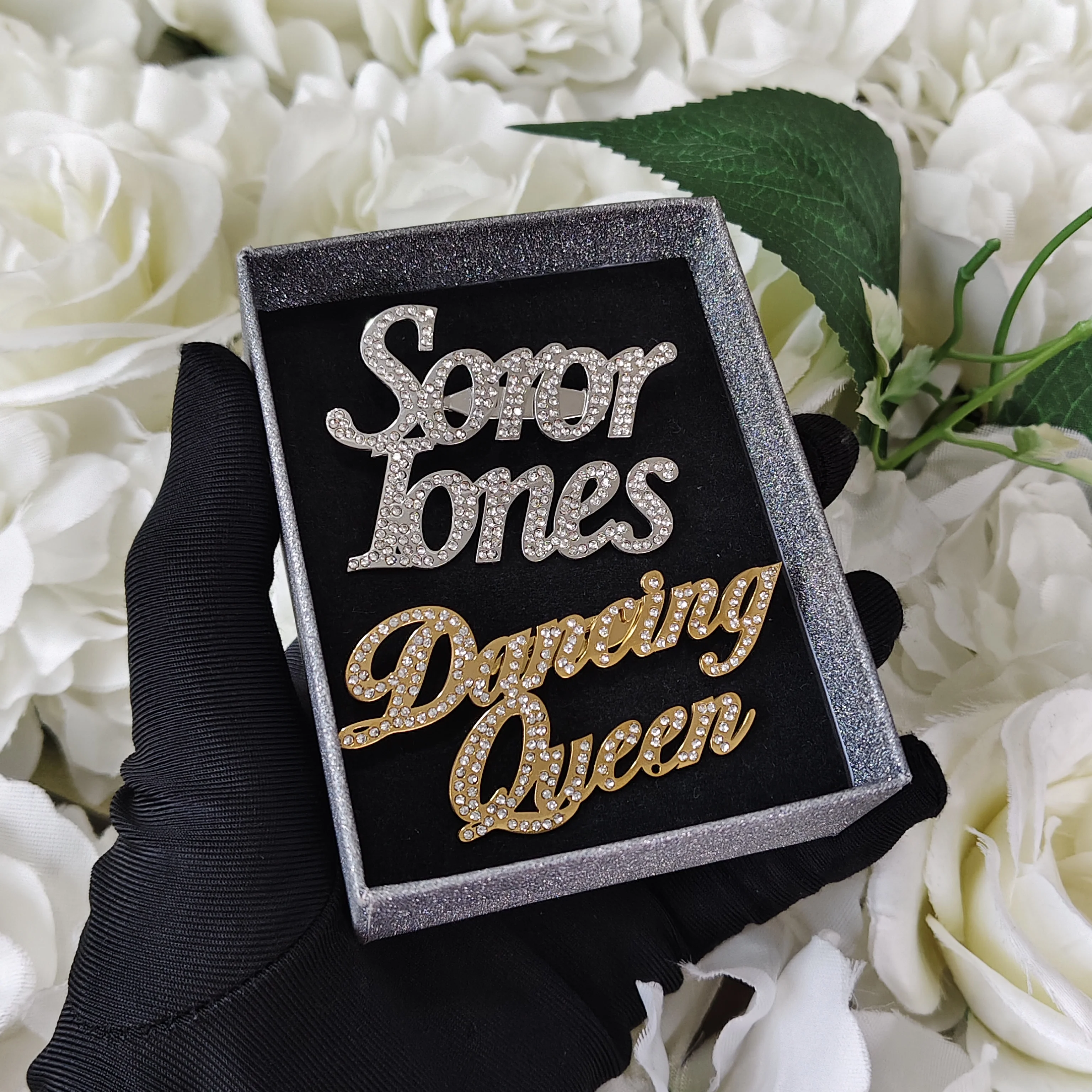 

DHQH New Wholesale Customized Name Diamond Brooch Personalized Letter Diamond Brooch Birthday Gift Manufacturer Direct Sales