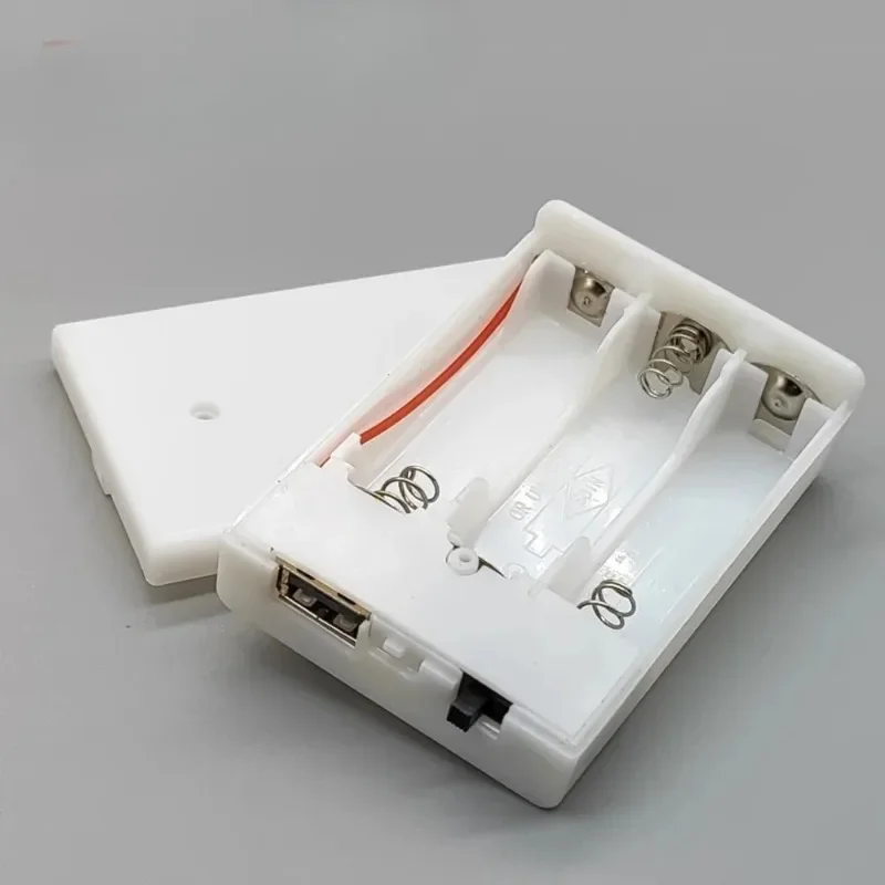 

AA Battery Case with Cover and Top Switch, 3 Slot Series Connection, AA Battery Holder, USB, Line AA Battery Box, Milky White