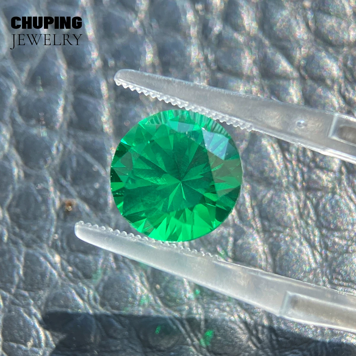 ChuPing Jewelry شكل دائري مختبر تسافوريتي لصنع شهادة AGL المختارة أحجار كريمة ترافوريت مفكوكة