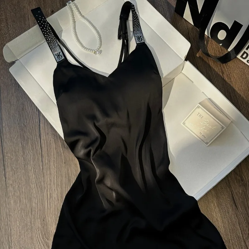 Advanced Ice Silk Strap Sleeping Skirt Summer New Style Sexy V-neck Comfortable Skin friendly Home Clothes