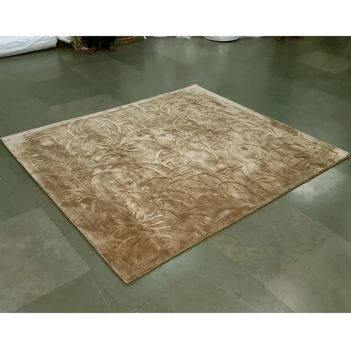 DESIGNER CONTEMPORARY HAND MADE CARPET