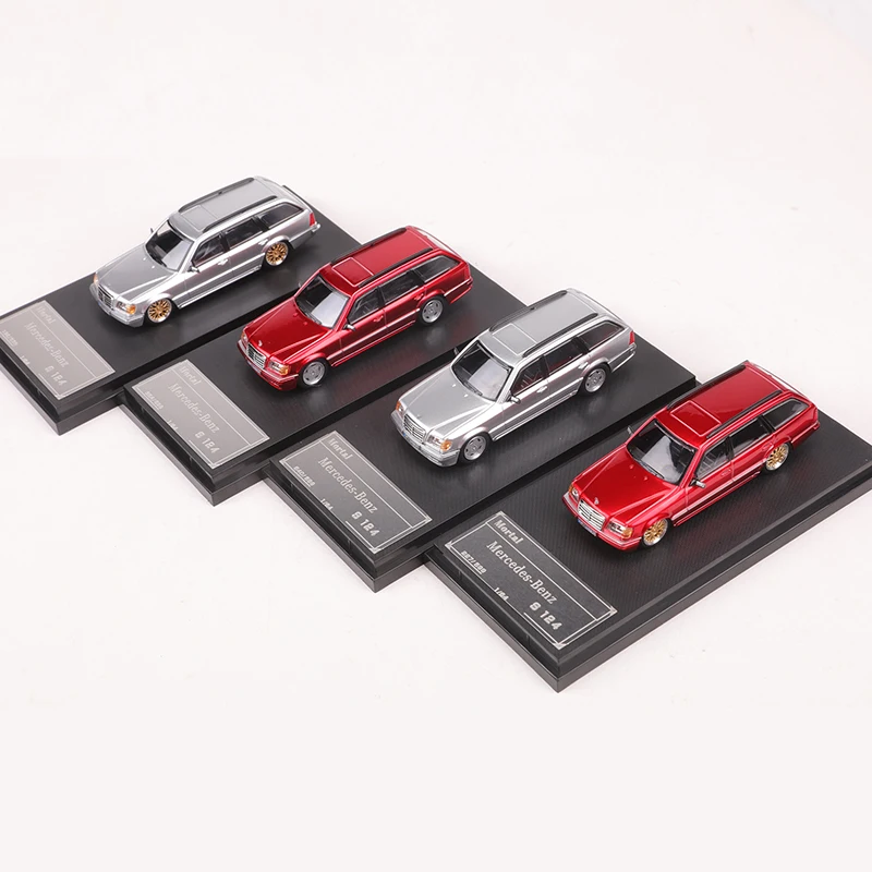 Mortal 1:64 S124 Diecast Alloy Model Car Silver / Gold Wheels Limited edition599
