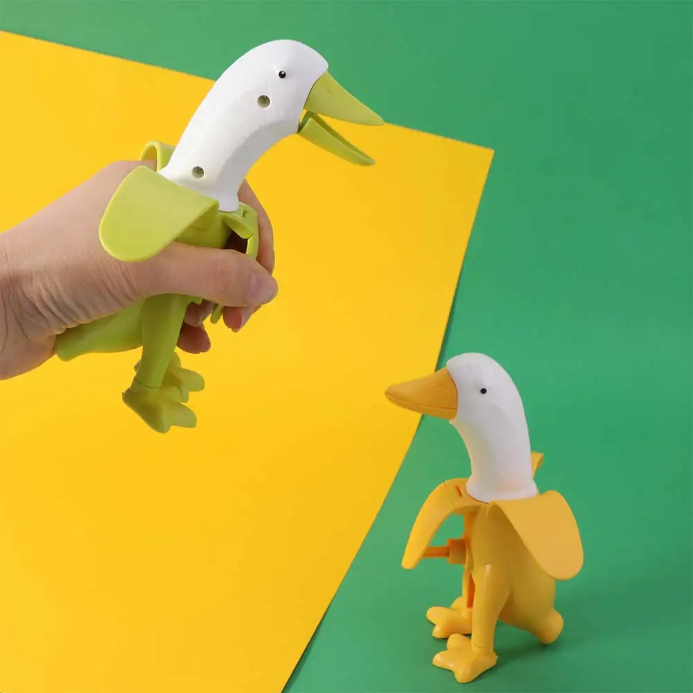 Water Play Splashing Spray Banana Duck Water Easy To Fill Plastic Water Spray Cute Handheld Water-Sprinkling Summer