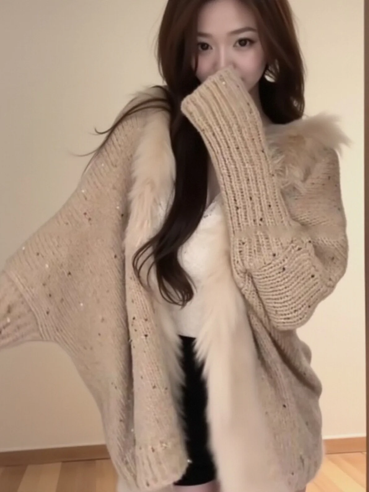 

Ele Women's Knitted Sweater Vintage Loose Soft Knitwear Faion Design Sequin Fur Collar Open Cardigan Comfortable Fit