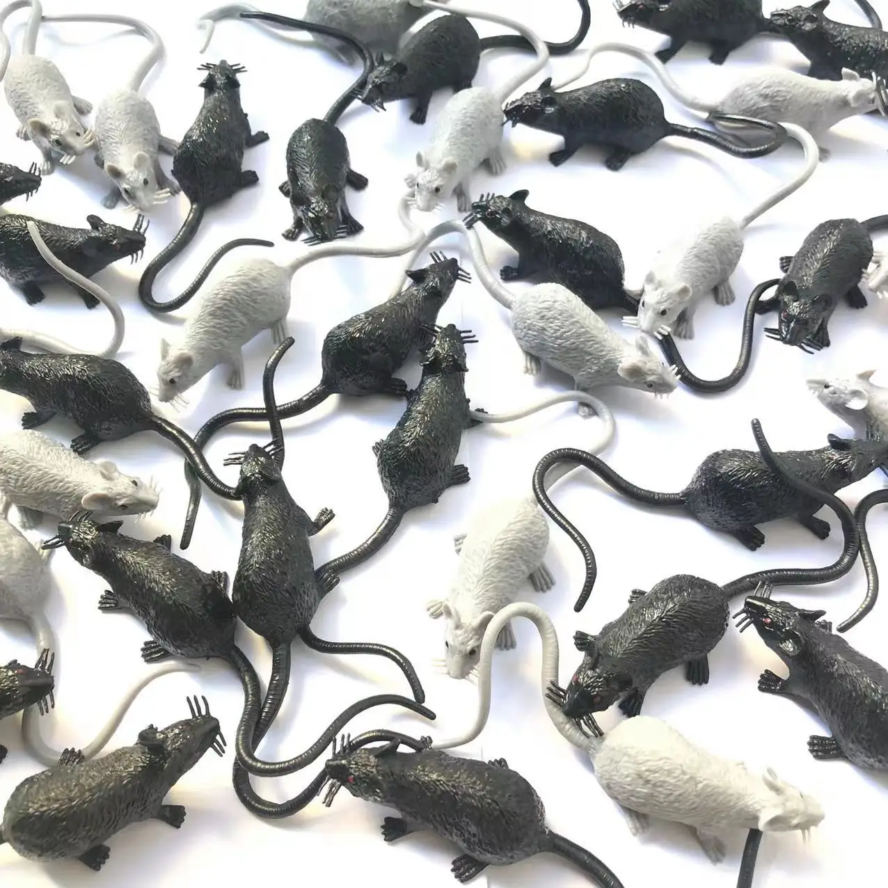 6PCS Mini small mouse Simulation model novelty funny Fake Rats Pranks Props Toys Children's Halloween Horror Scare Decoration