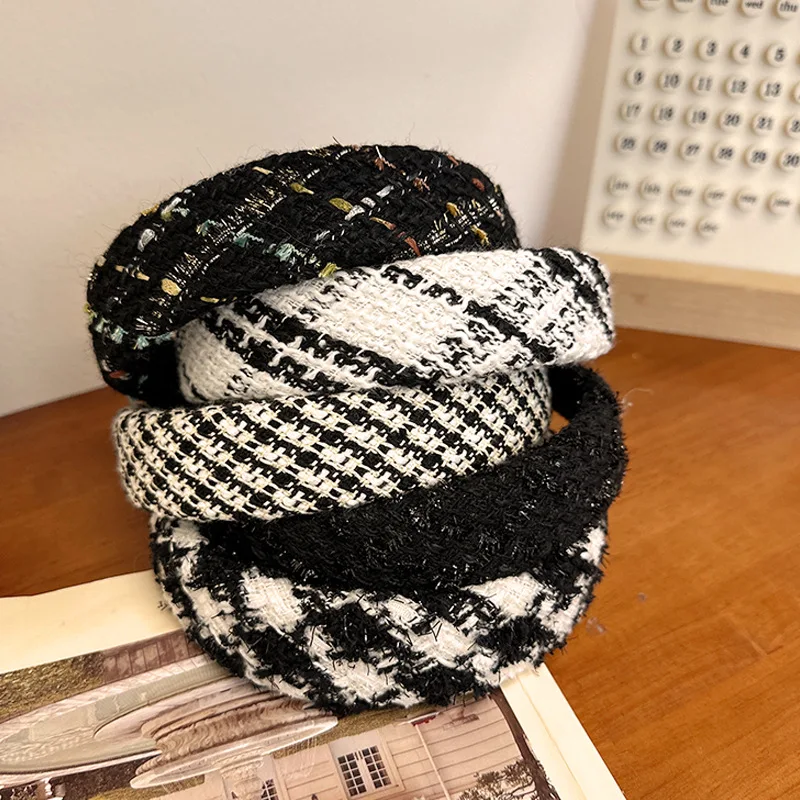 

New Korean Style Black and White Lattice Pattern Autumn Winter Retro Sponge Increased Skull Top Trend All-Match Headband Ne